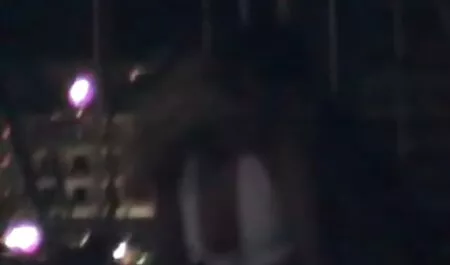 रात सेक्सी पिक्चर फुल मूवी के खाने और शराब पीने के परिपक्व स्तन ने वेटर को बहकाया