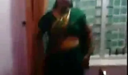 शॉवर में कुतिया उसे गुदा सहलाती हिंदी सेक्सी फुल मूवी वीडियो है