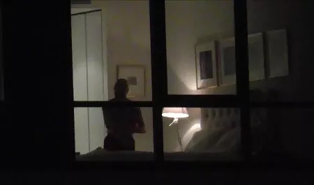 सुडौल milf ने अपने हिंदी फुल सेक्सी मूवी बेटे के दोस्त की चुदाई की