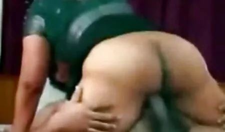 मिठाई चुंबन के सेक्सी वीडियो फुल फिल्म साथ उसकी प्रेमिका उठा