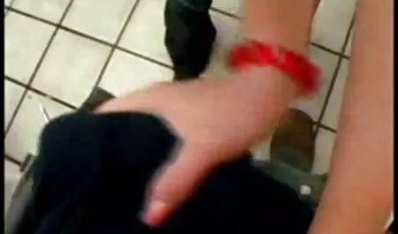गर्म, गोरा आदमी सेक्सी फुल मूवी हिंदी वीडियो सुंदर ब्रूनेट fucks