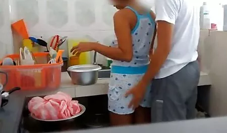 डाहलिया सेक्सी फुल मूवी हिंदी वीडियो स्काई अपने मुंह में एक काला डिक चाहता है