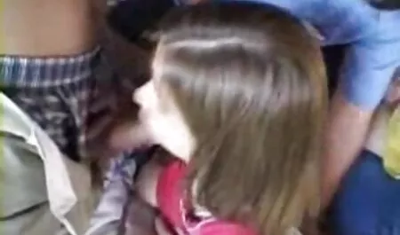 कक्षा में बुरा व्यवहार और अश्लील एसएमएस छात्र फुल हिंदी सेक्सी मूवी को दंडित करने का एक कारण है, और वह खुद सभी दरारें में शिक्षक के साथ दंडित भावुक यौन संबंध का तरीका चुनती है