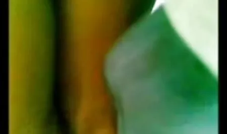 टीना रबर की डिक्स पर सेक्सी फुल फिल्म सेक्सी अपनी गांड उछालती है